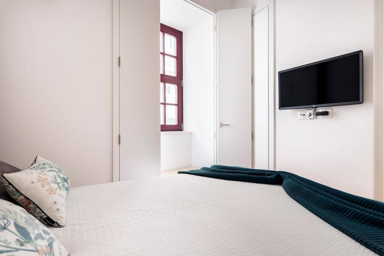 Neptuno Boutique Apartment - No Coracao Do Centro De アヴェイロ エクステリア 写真